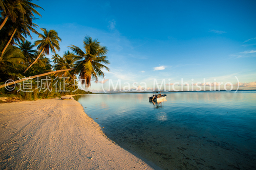 夕方のアンツ環礁のビーチ
