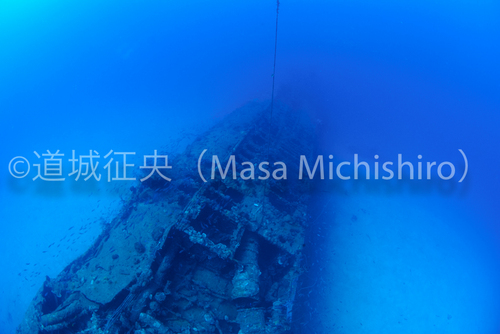 日本の潜水艦も沈む海