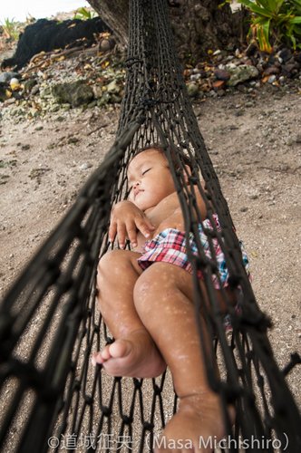 ブラックコーラル島の子供