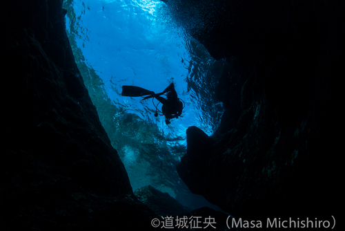 テニアンでは地形ダイビング