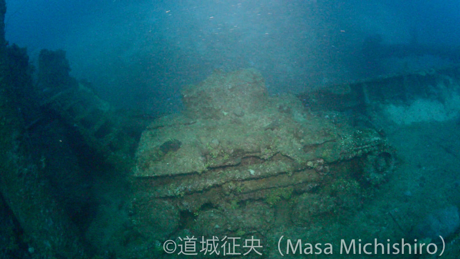 軽戦車が載る日豊丸［動画］