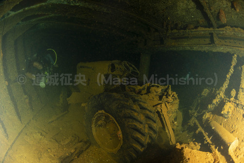 チューク諸島に沈む伯耆丸