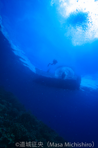 深場もあるジープ島ハウスリーフ